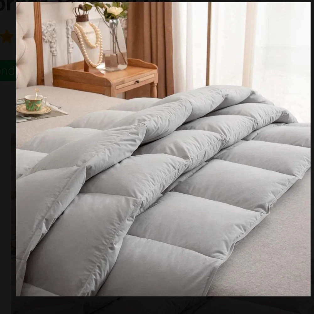 Royoliving Premium Greyduck Feathers Down Comforter King size, NWT